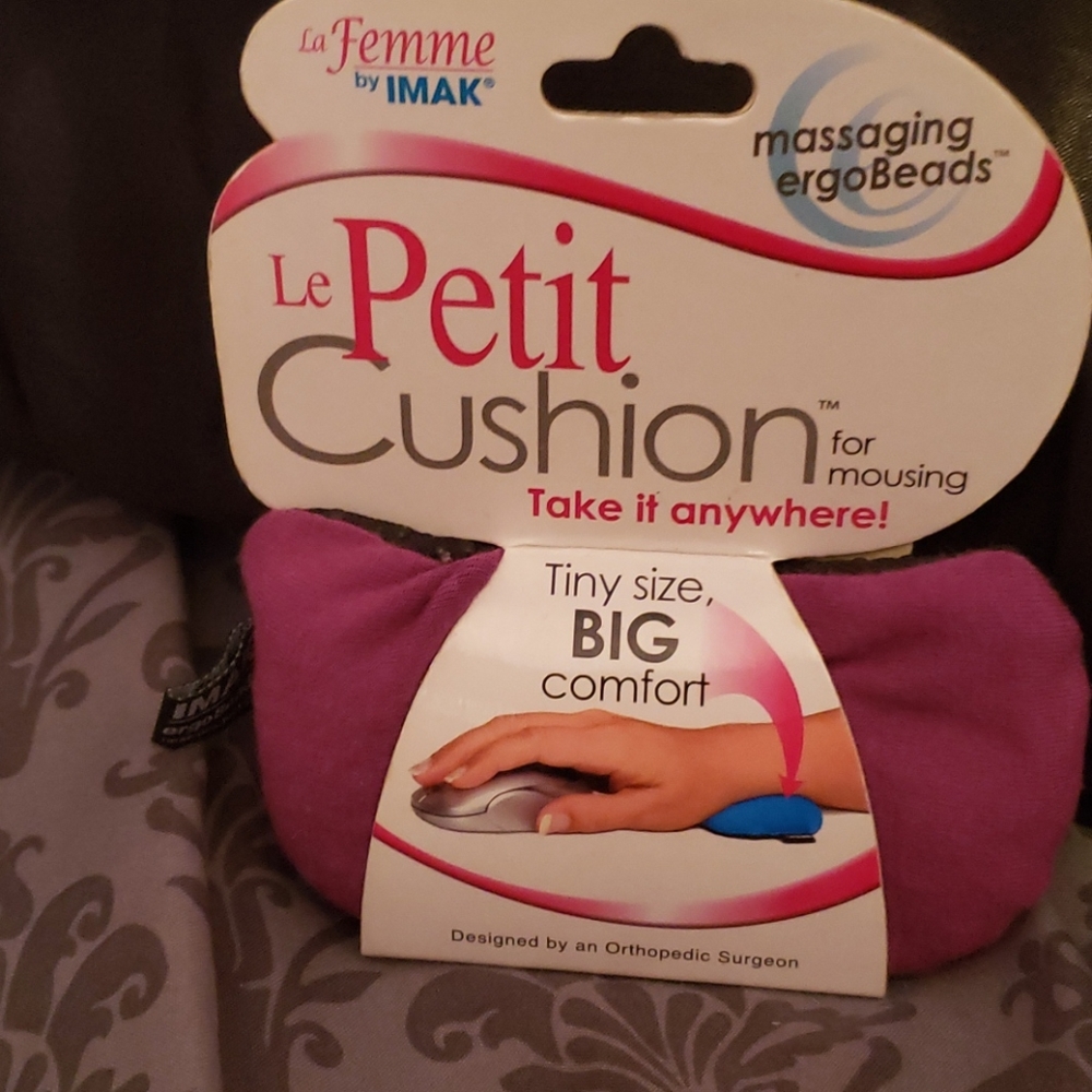 Wrist cushion
